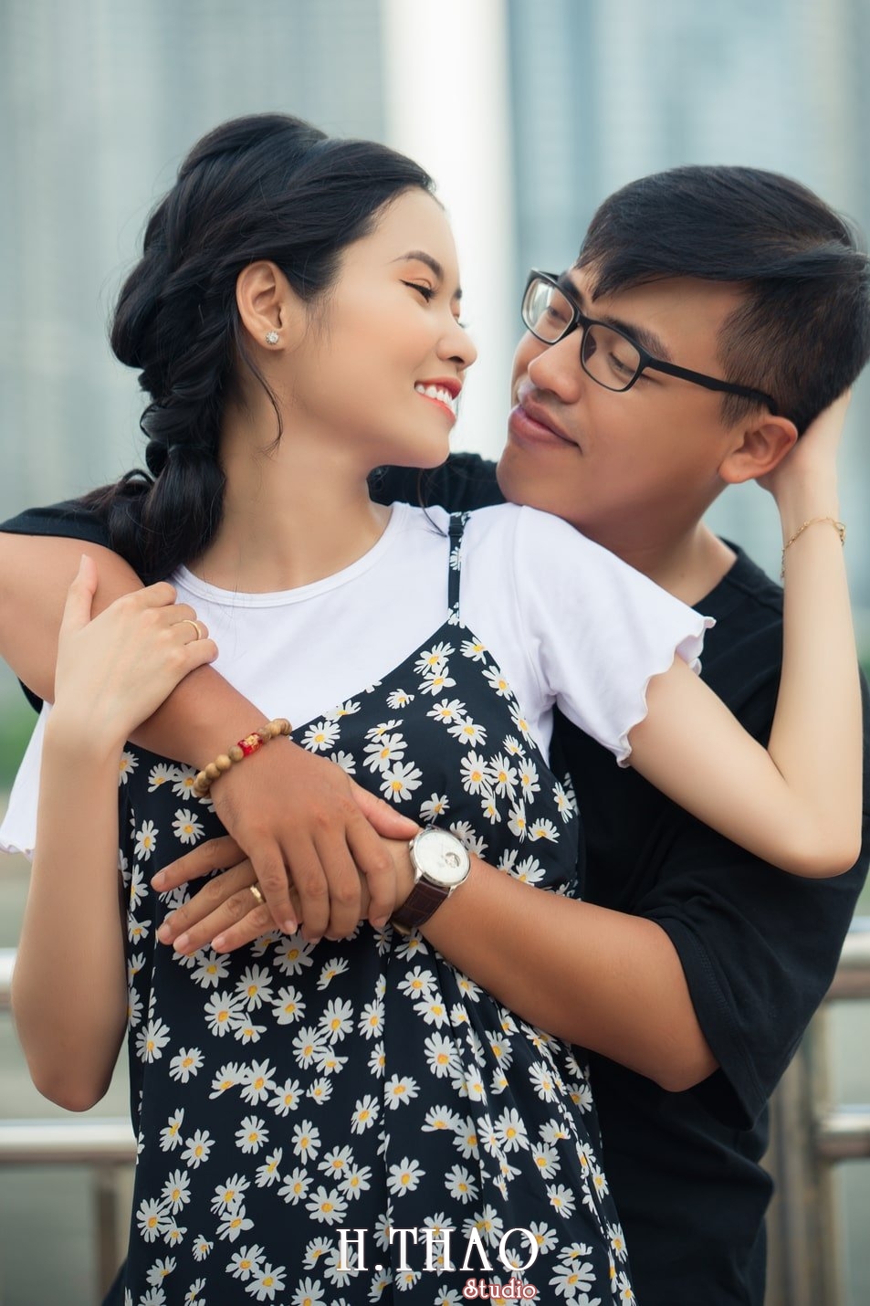 Anh couple dang yeu 4 - Bộ ảnh couple rất đáng yêu chụp tại bến tàu ở Tp.HCM - HThao Studio