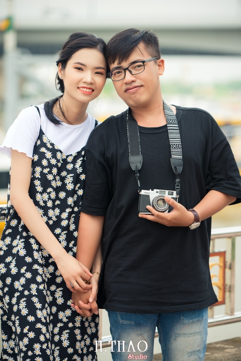 Anh couple dang yeu 8 - Bộ ảnh couple rất đáng yêu chụp tại bến tàu ở Tp.HCM - HThao Studio