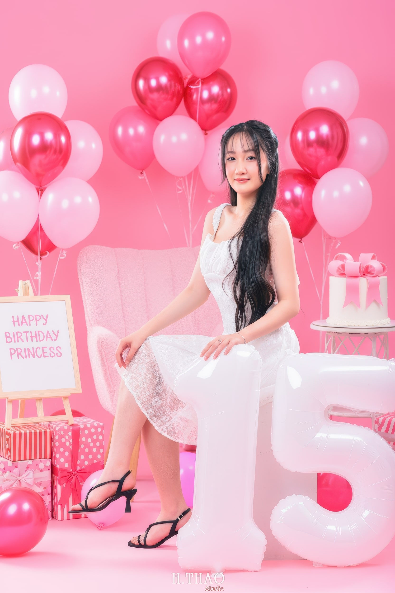 Anh sinh nhat 03 3 min - Bảng giá & concept chụp ảnh sinh nhật đẹp tại Tp.HCM - HThao Studio