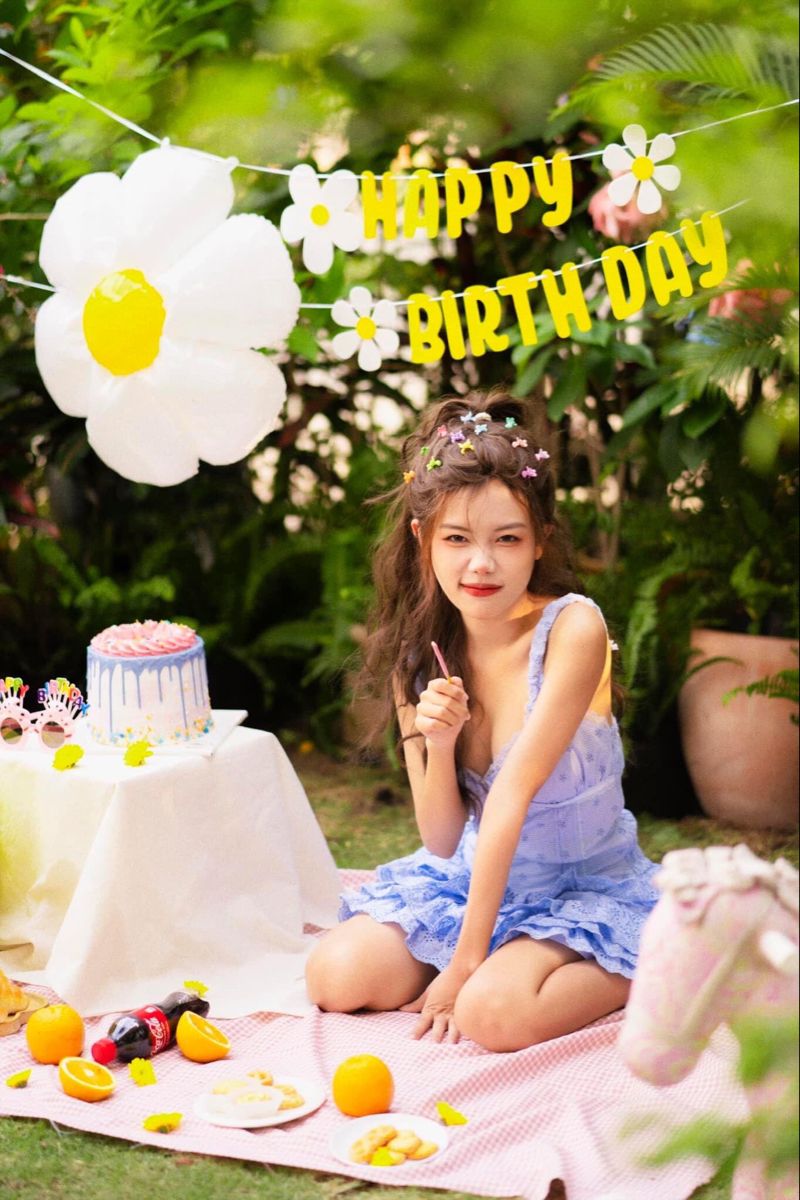 Nét trong trẻo của nàng thơ tuổi mới