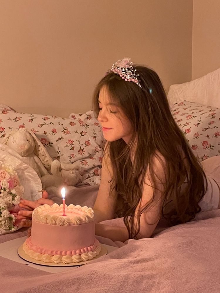 Khoảnh khắc ấm áp trong ngày sinh nhật