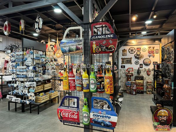 Điện Thoại Cổ Điển Trang Trí Tái Hiện Lại Những Năm 80-90 Mang Nét Hoài Niệm Xưa Cũ 