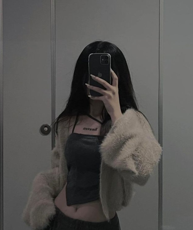 Hình ảnh gái đẹp che mặt đầy bí ẩn và quyến rũ