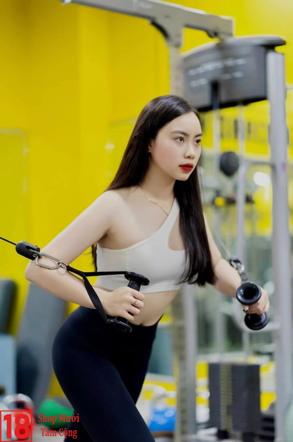 Ảnh gái xinh tập gym (1)