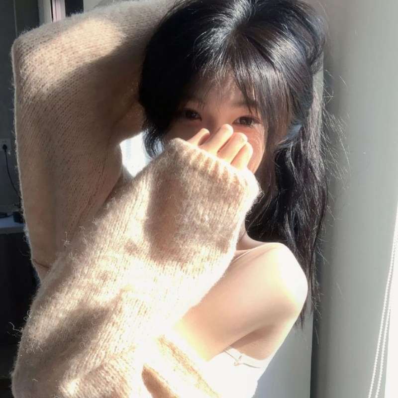 avatar anh gai xinh che mat 24