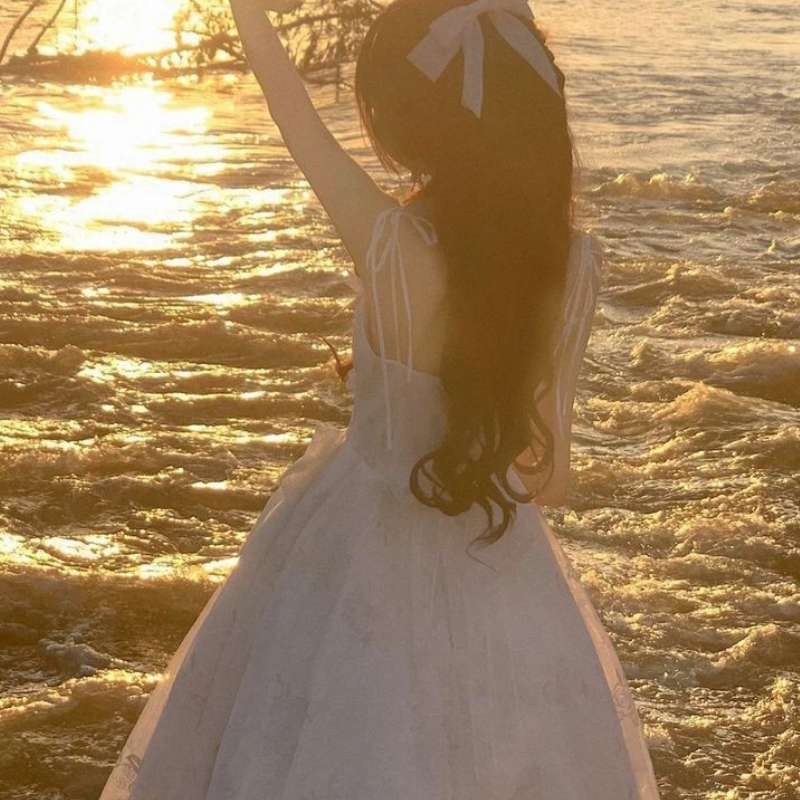 avatar nàng thơ che mặt hoàng hôn