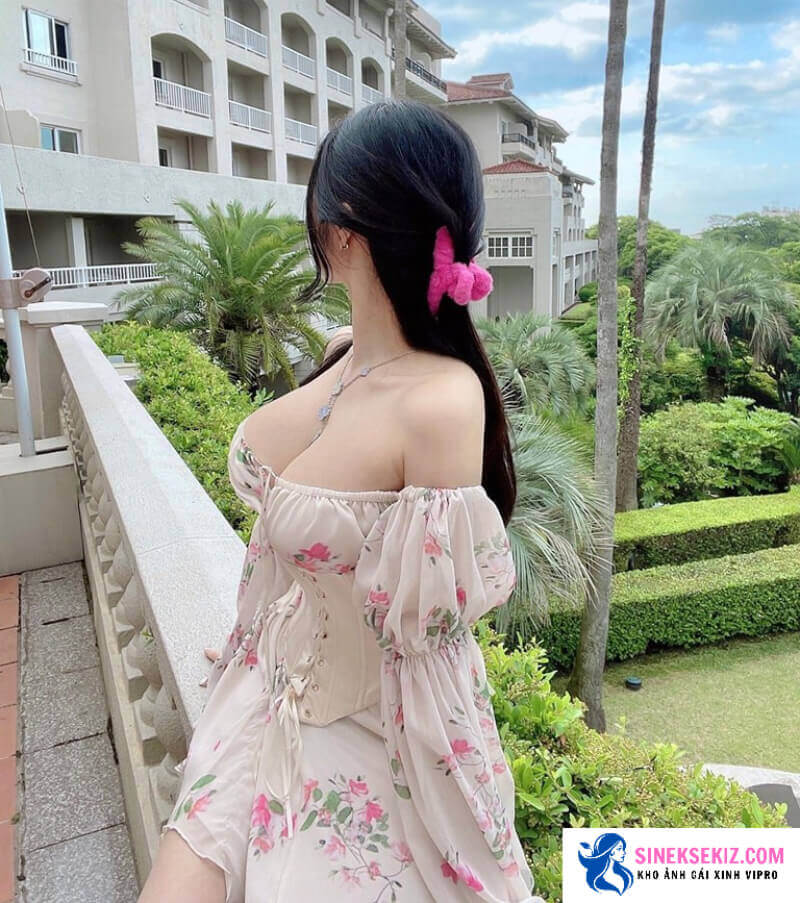 Ảnh gái đẹp khoe vú bự