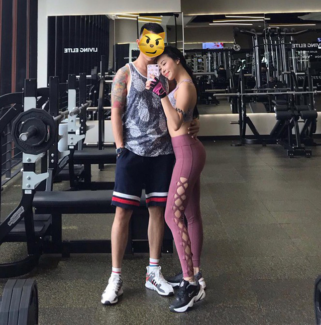Ảnh gái tập gym khoe vú to