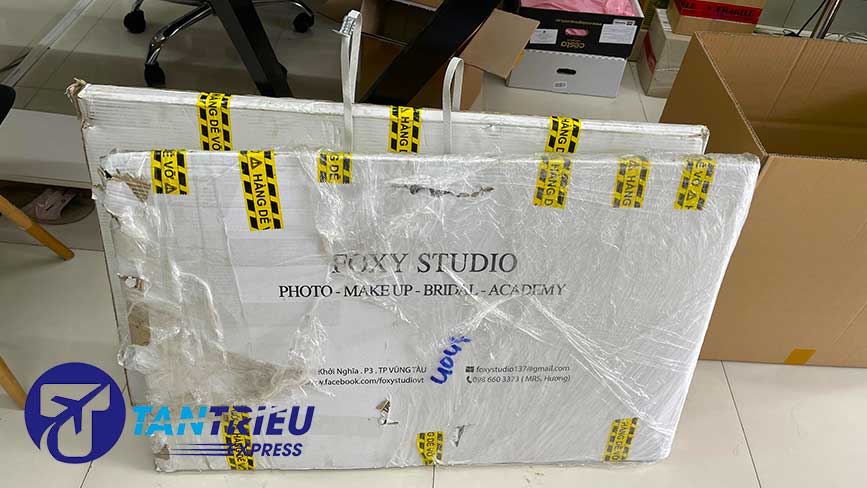 Ảnh cưới gửi từ Tân Triều đi Mỹ