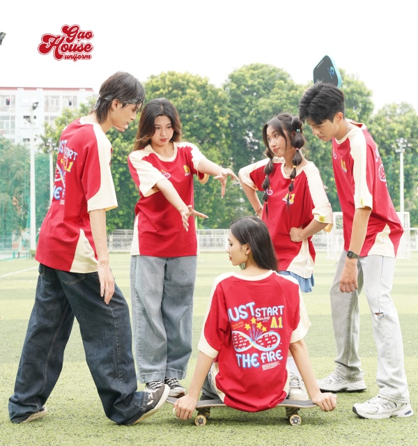 50+ Mẫu áo đồng phục lớp 12 đẹp, in hình độc/ lạ, phá cách