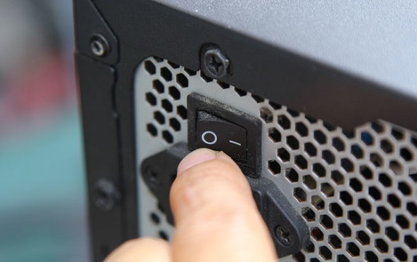 màn hình máy tính bị đen và cách khắc phục