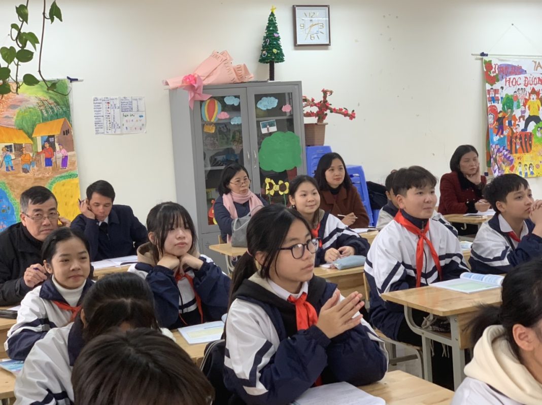 Rèn kỹ năng kể lại một truyện ngụ ngôn cho học sinh lớp 7