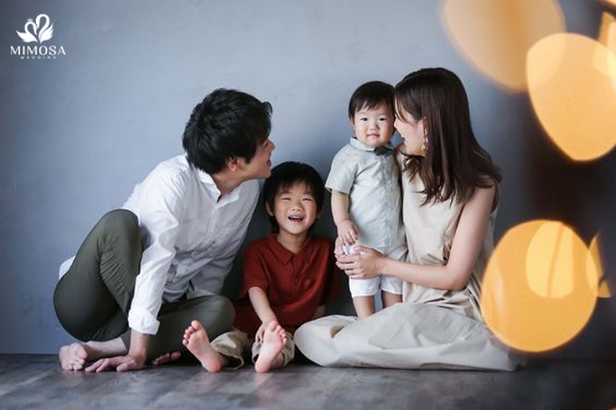 chup anh gia dinh 4 nguoi