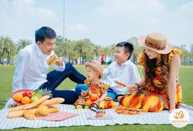 chup anh gia dinh 4 nguoi