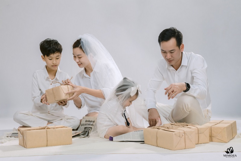 chup anh gia dinh 4 nguoi