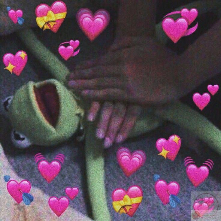 Một hình chế buồn bã mô phỏng giây phút lụi tim sau lần tỏ tình thất bại