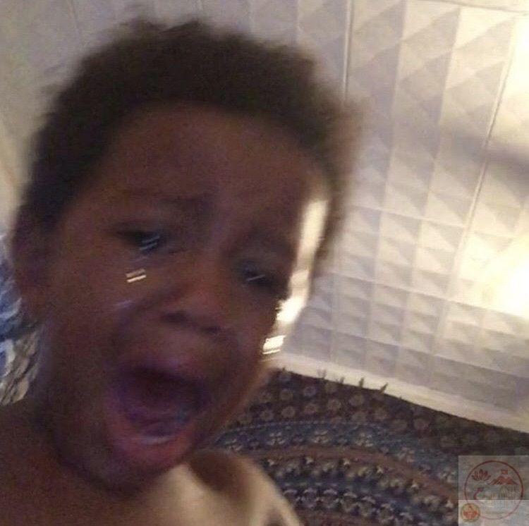 Meme òa khóc trào phúng khiến ai cũng thấy mình trong đó, vừa thật vừa vui