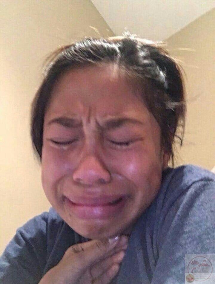 Một ảnh chế khóc gục xuống giúp biến khoảnh khắc buồn bã thành trò cười lan rộng