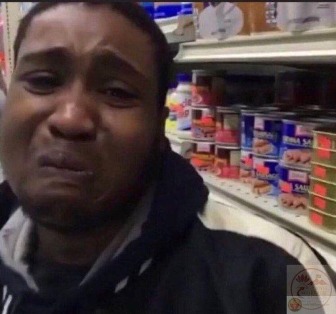 Một meme khóc nức nở lột tả cảm giác thất vọng nhưng lại đầy chất giải trí