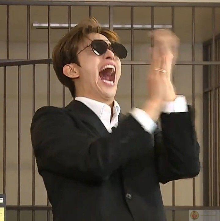 Cười xong nhớ lại vẫn thấy buồn cười