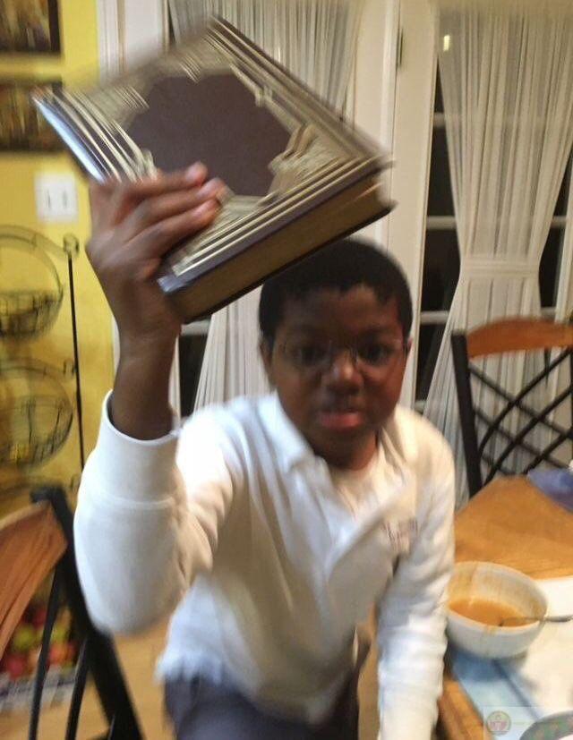 Ai đó đang triệu hồi meme giới hạn nhân phẩm