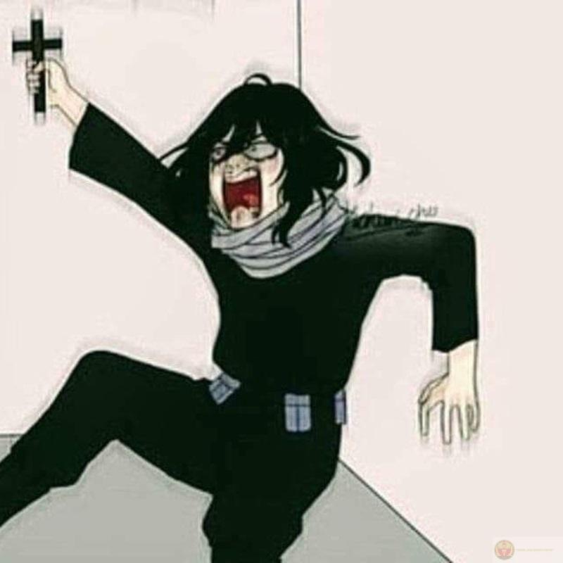 Cầm thánh giá lên, mạng xã hội lại có chuyện