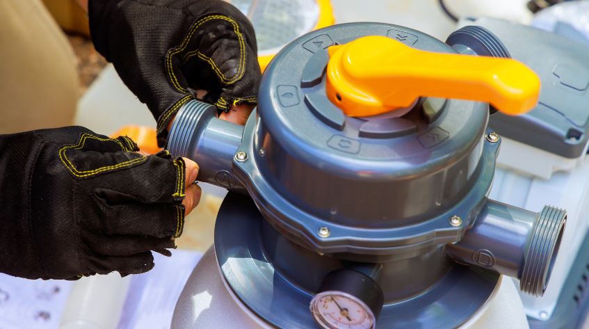 Làm gì khi máy bơm hoạt động tốn điện?