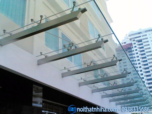 Mái kính cường lực chân nhện