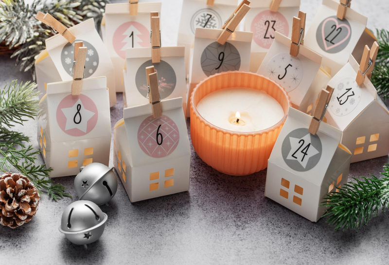 Nến thơm hài hước - quà sinh nhật độc đáo mang lại cảm giác thư giãn và vui vẻ.