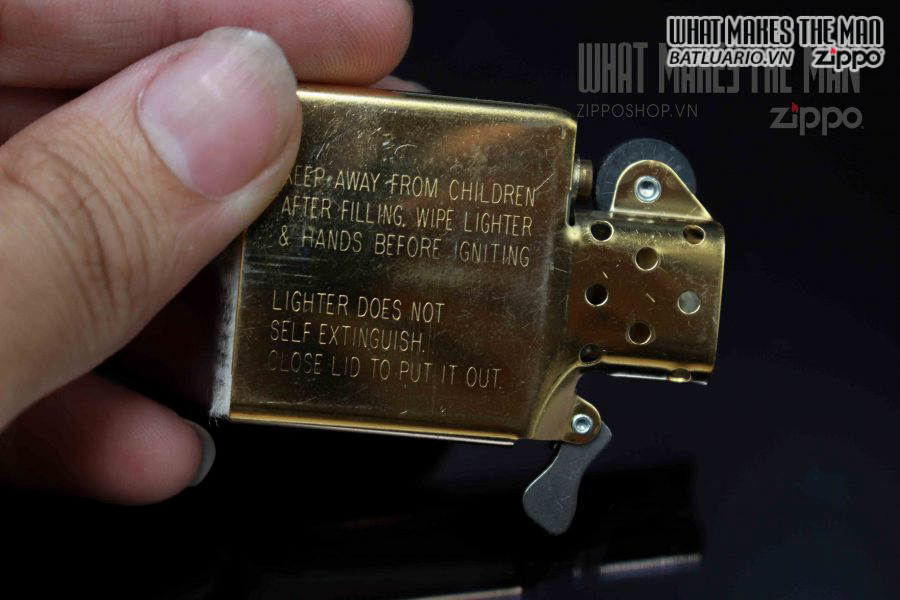 ZIPPO LA MÃ 2000 - ZIPPO VISITORS CENTER BRADFORD PA 2