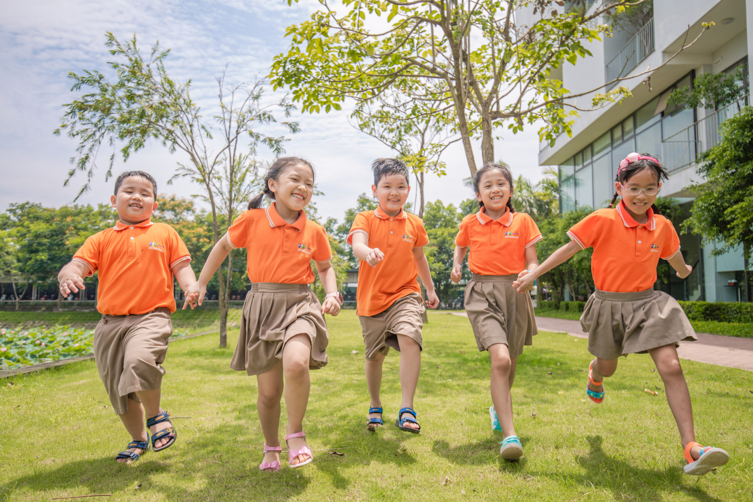 7 Tác Hại Của Internet Và Cách Khắc Phục Để Sử Dụng Mạng Thông Minh Mỗi Ngày