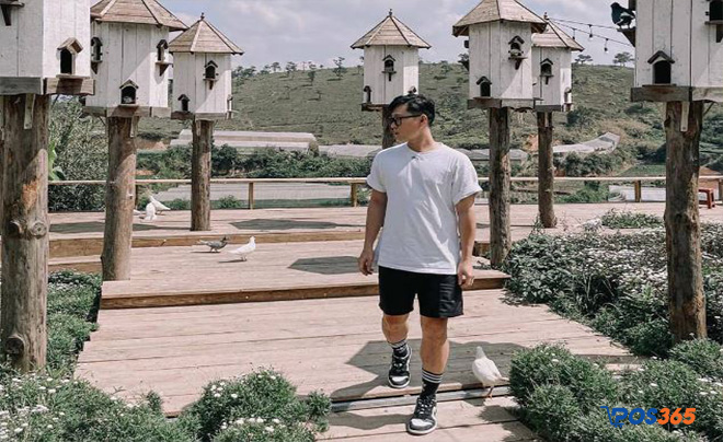 Chụp ảnh ở mặt tiền