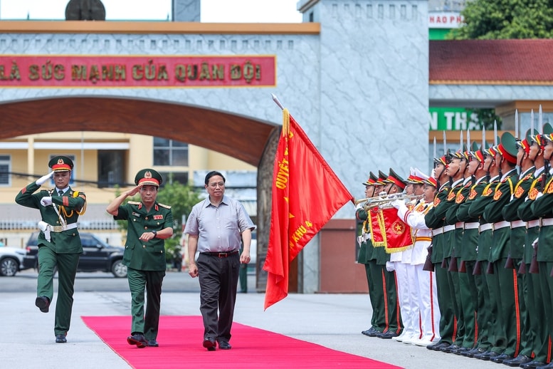 Xây dựng tiềm lực chính trị - tinh thần trong khu vực phòng thủ hiện nay