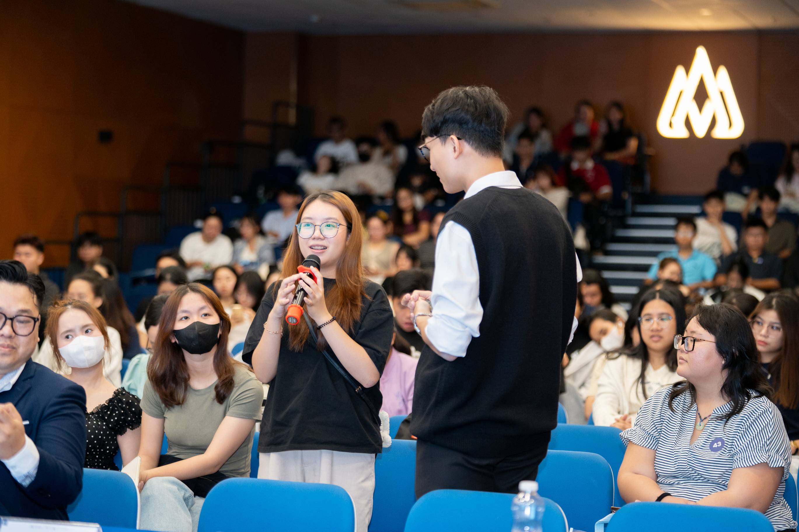 Tiếng Anh chuẩn NEAS (Úc) & phương pháp học E.M.P.O.W.E.R