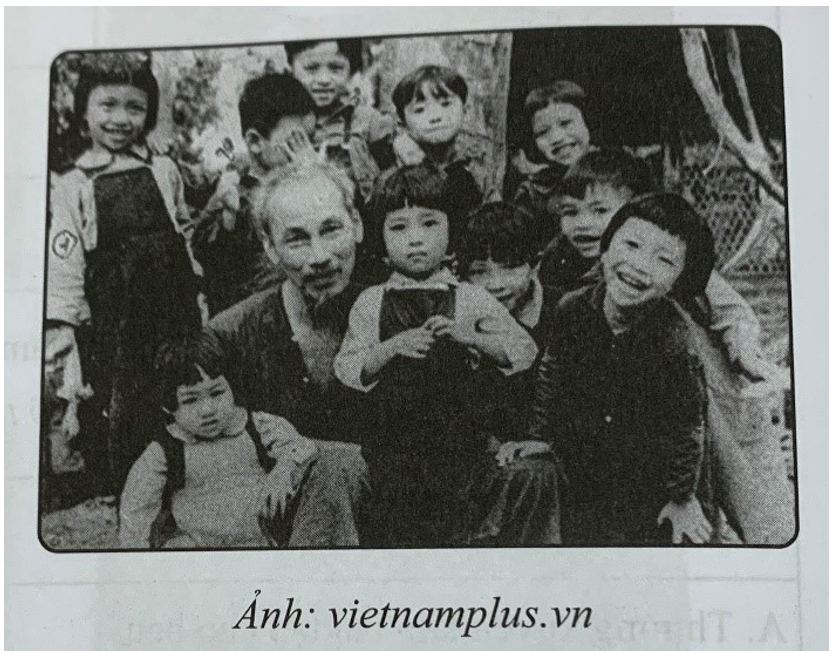 Theo em, v&igrave; sao mỗi ch&uacute;ng ta cần phải c&oacute; l&ograve;ng y&ecirc;u thương con người?