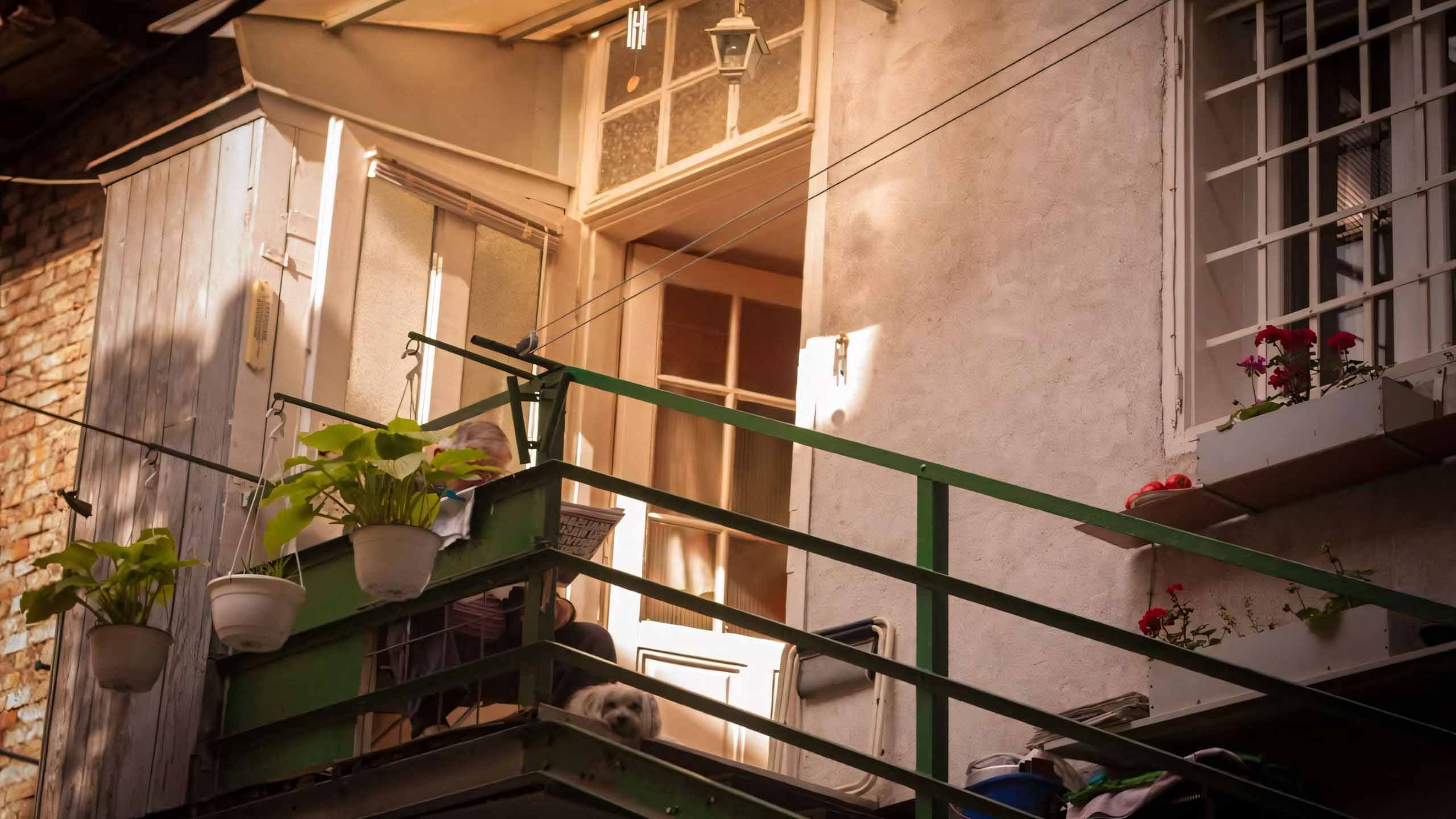 anh tam trang chill 2560px 1440px 2k 23