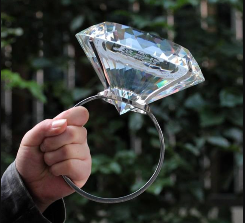 11: Em chọn cặp mông màu nào?