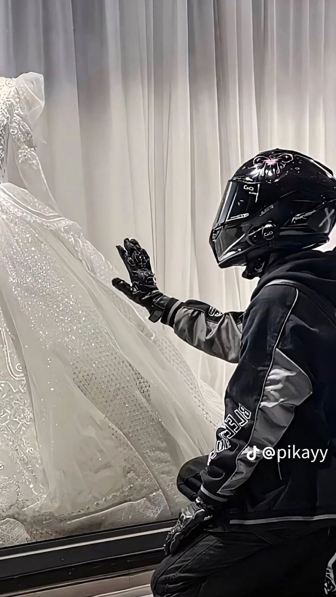 anh trend tiktok dung nhin vay cuoi buon 1920px 1080px full hd 9