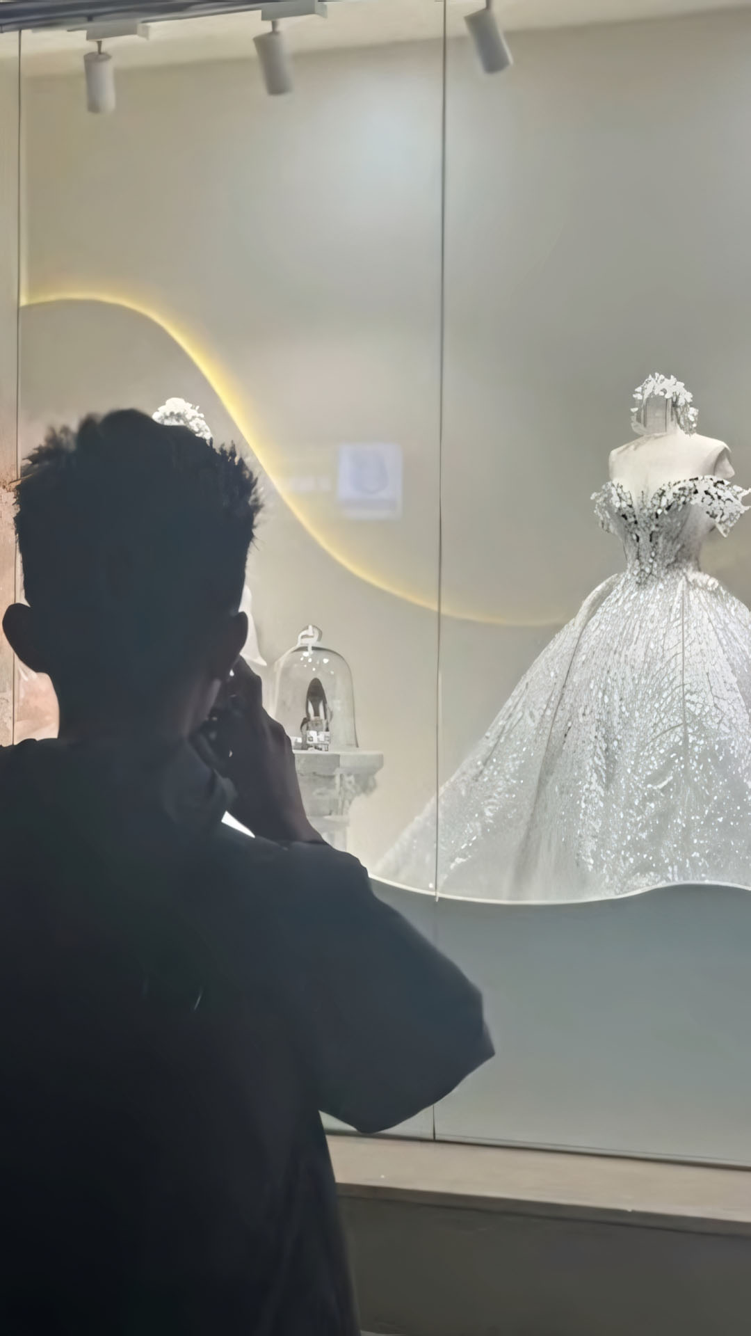 anh trend tiktok dung nhin vay cuoi buon 1920px 1080px full hd 4