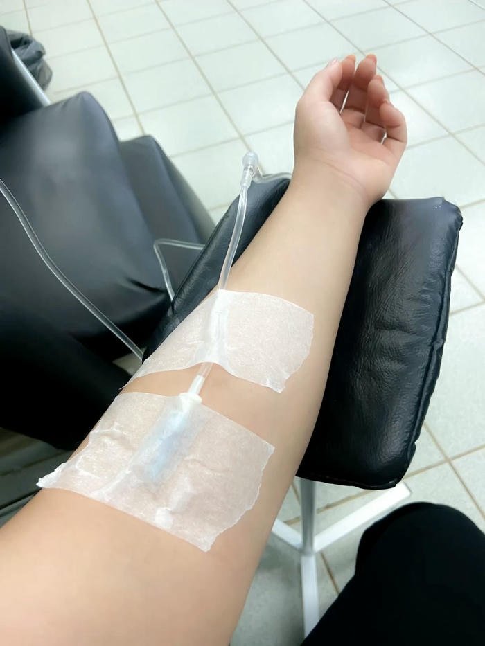 truyền nước ở ghế