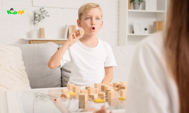 Cách Phát Âm Chữ “Q” Trong Tiếng Việt Cực Chuẩn Cho Bé