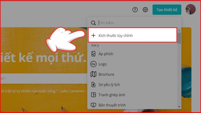 Nhấn “Kích thước tùy chỉnh” , sau đó chọn chiều cao, rộng phù hợp để bắt đầu tạo lập thiết kế hình ảnh.