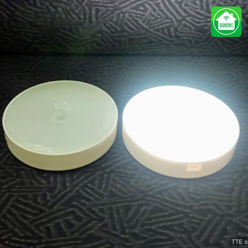 Đèn cảm ứng được lắp đặt trong nhà kho có thể giảm thiểu tối đa hóa đơn tiền điện mỗi tháng