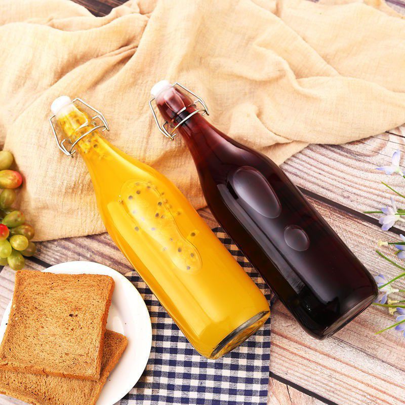 Không dùng chai thủy tinh đựng chất nào sau đây