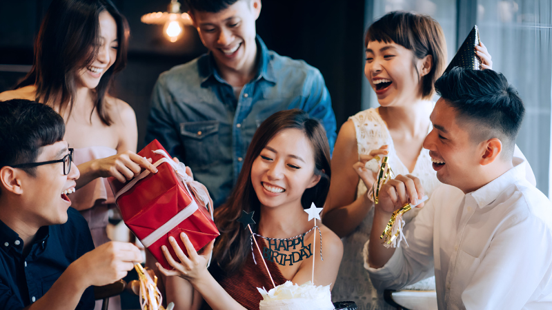 Lời chúc sinh nhật bạn thân lầy lội ngắn gọn bá đạo