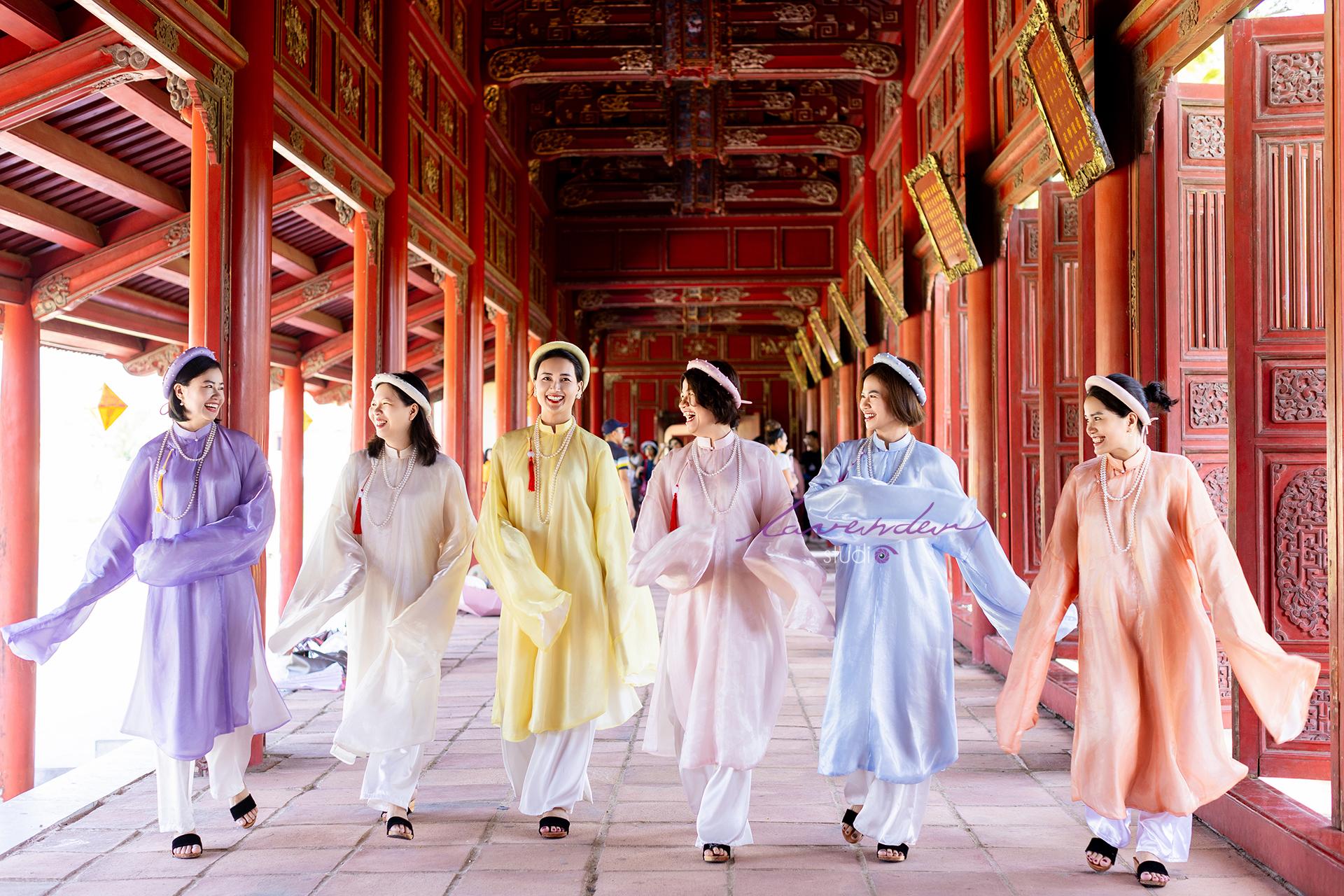 Thông tin liên hệ để đặt lịch thuê cổ phục bảng giá chụp ảnh ở huế