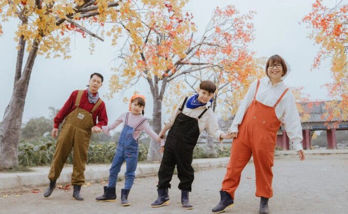 Cách chụp ảnh nhóm 4 người đẹp và tự nhiên