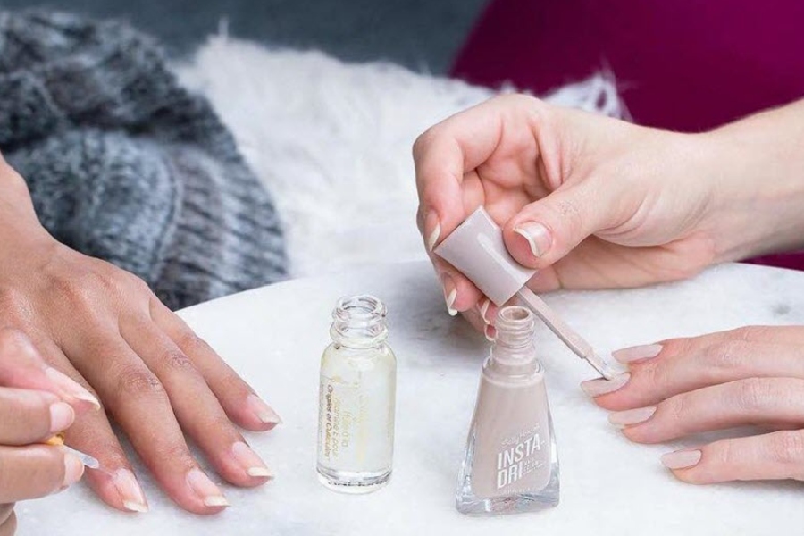 Bột tráng gương không thể thiếu khi sơn tráng gương