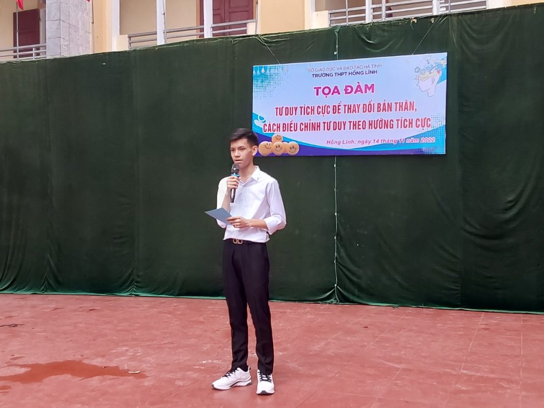 TRƯỜNG THPT HỒNG LĨNH TỔ CHỨC HOẠT ĐỘNG TRẢI NGHIỆM  “TƯ DUY TÍCH CỰC ĐỂ THAY ĐỔI BẢN THÂN, CÁCH ĐIỀU CHỈNH TƯ DUY THEO HƯỚNG TÍCH CỰC”