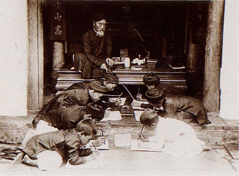 Thi_sinh_70t.jpg (76017 octets)